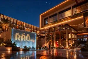 محل جاهز للأستلام بمساحة تبدأ من 280 متر في راق مول التجمع الخامس