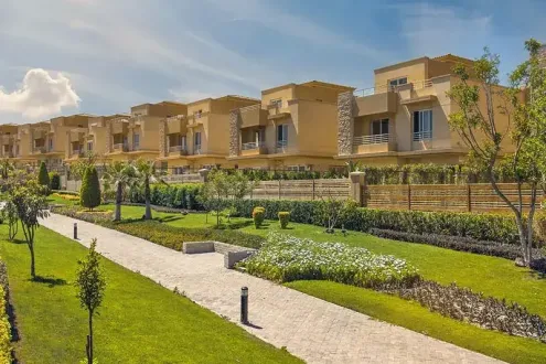 A wonderful 320 sqm twin house for sale in a very special location within Jeera Compound