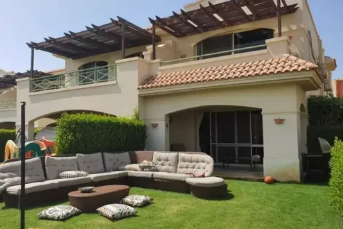 At an attractive price a 180 sqm townhouse in La Vista 5 with a wonderful view