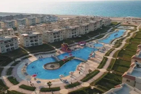 Villa with an area of ​​270 square meters in Lasirena Village North Coast