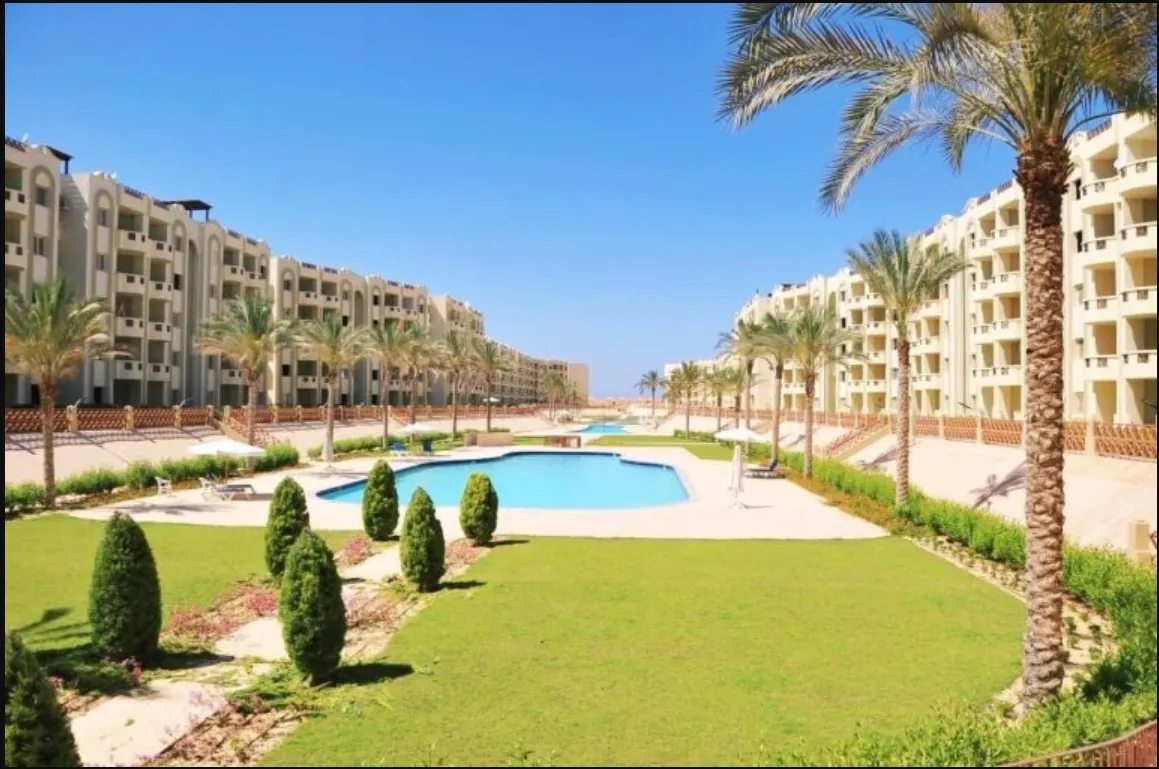 قرية الورا الساحل الشمالي سيراك للتطوير العقاري