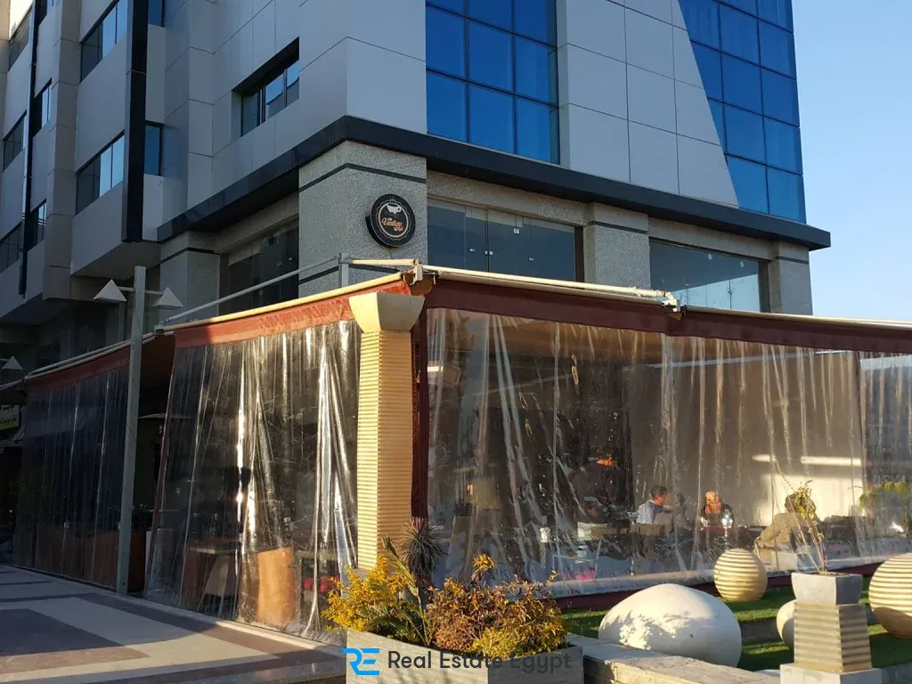 For sale with installments an Office of 45 meters in Down Town 6 October Mall