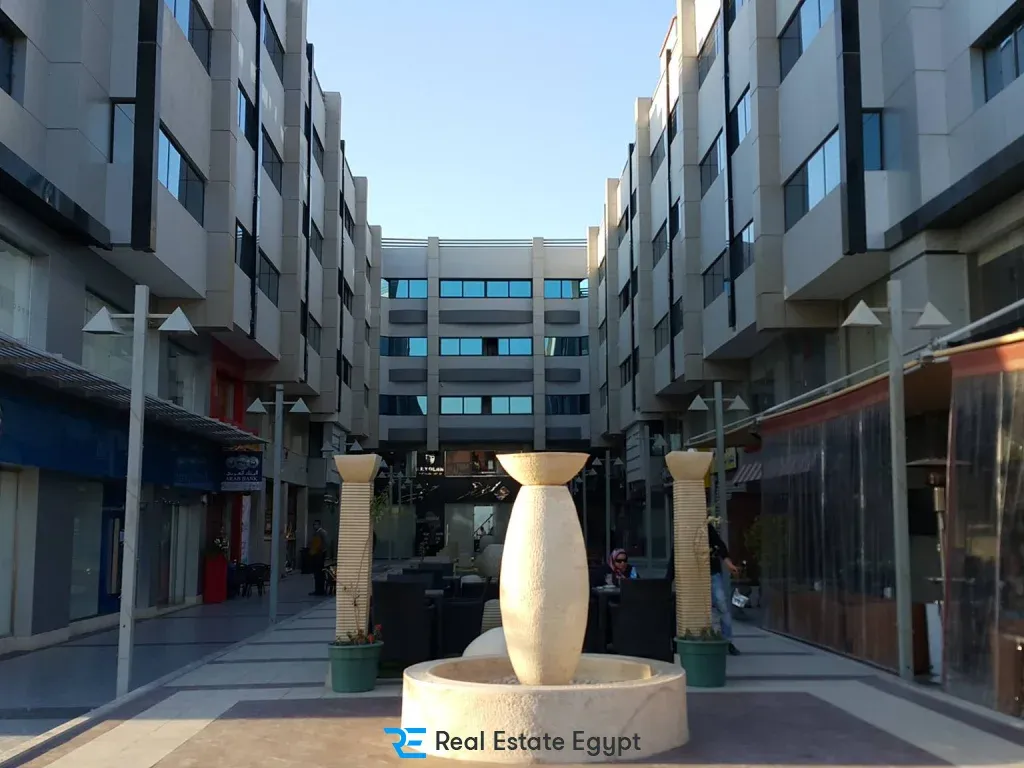 For sale with installments an Office of 45 meters in Down Town 6 October Mall