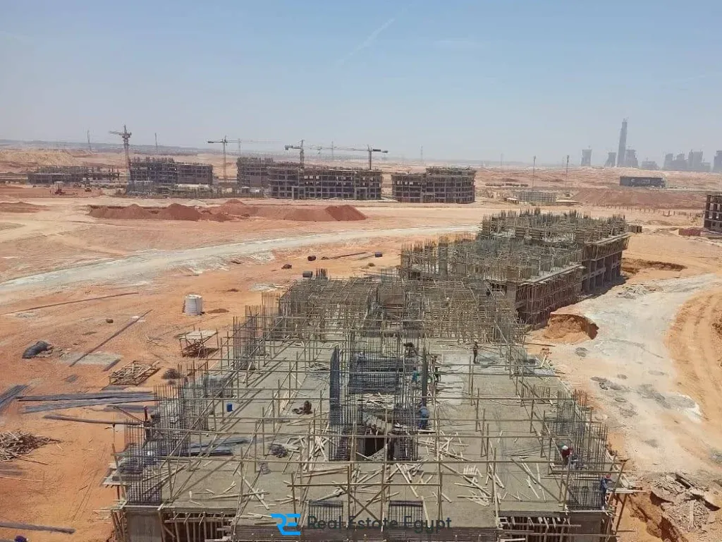 Stau New Capital Compound
