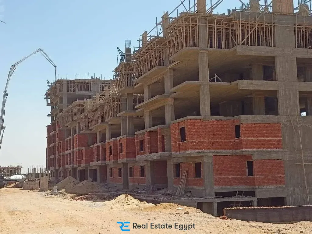 Stau New Capital Compound