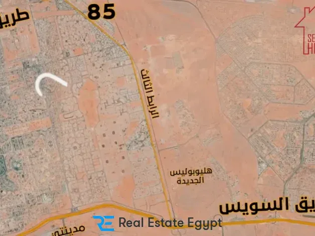 بسعر مغري محل 60م بمول ايجل 85 الشروق فيو رائع