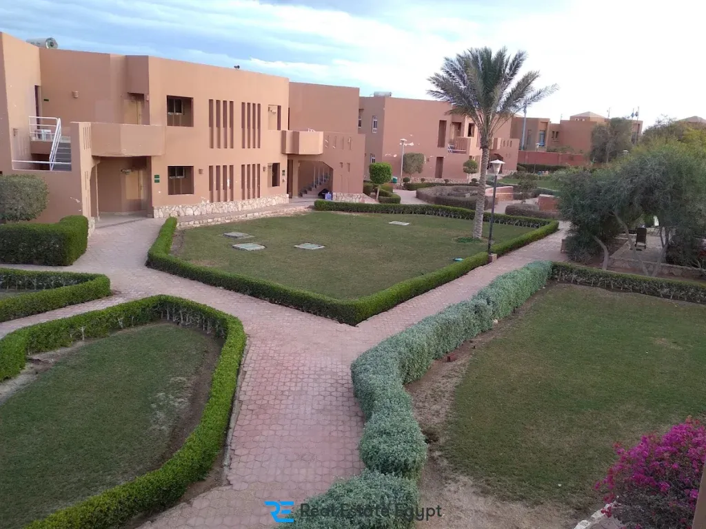 قرية بيلا رومانس العين السخنة المنارة للتطوير العقاري