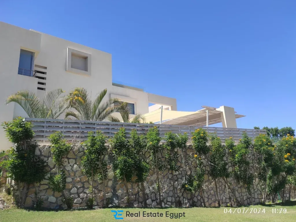 قرية هاسيندا ريد الساحل الشمالي بالم هيلز للتطوير العقاري
