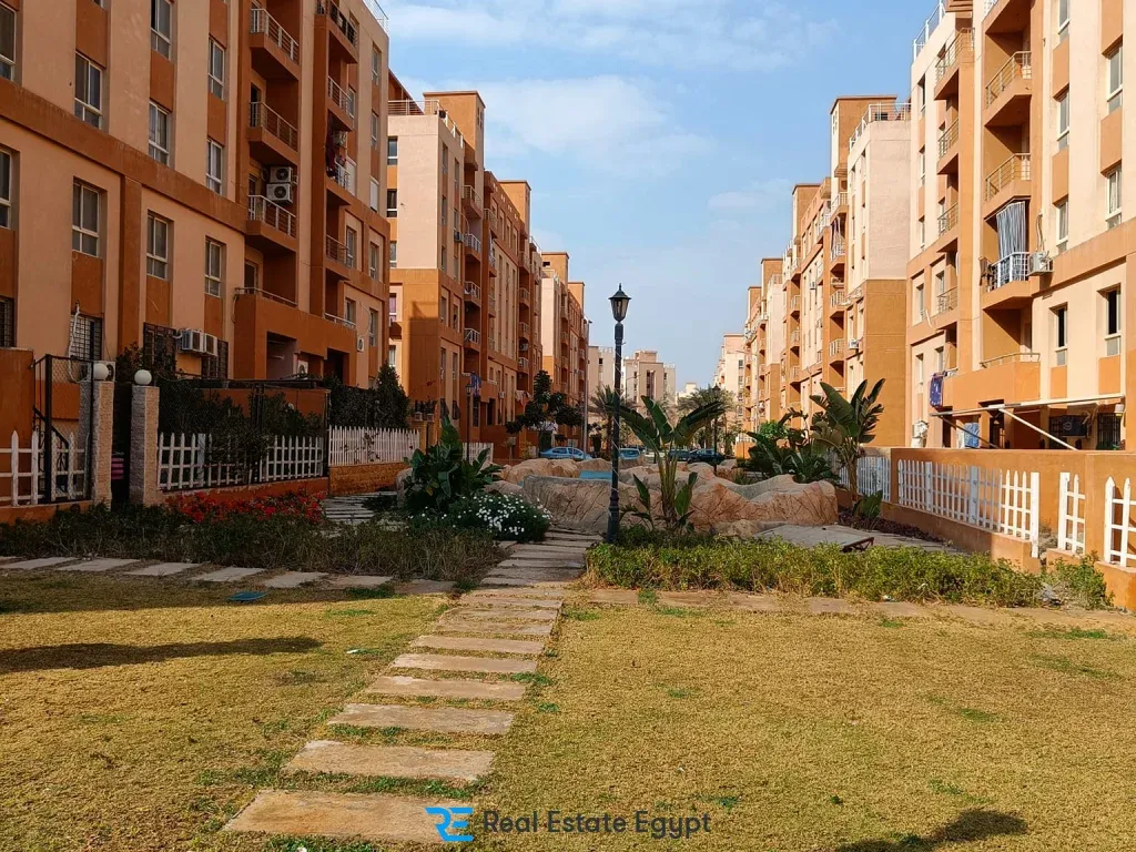 Degla Gardens 6 October Compound Memaar Al Morshedy