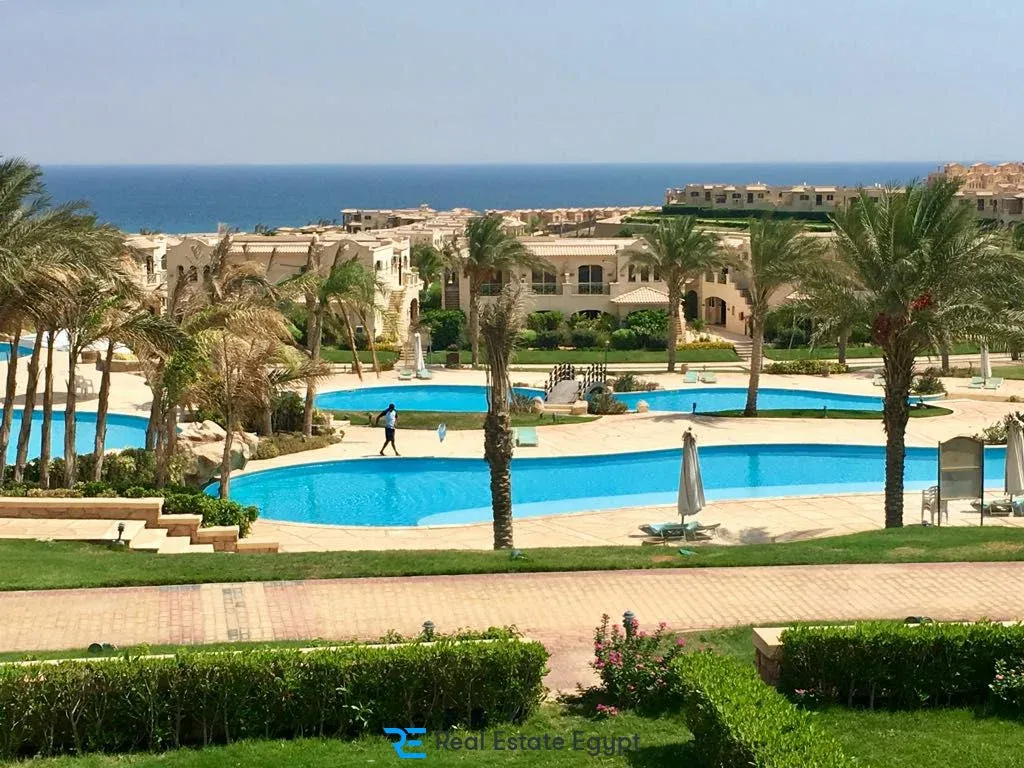 قرية لافيستا 6 العين السخنة