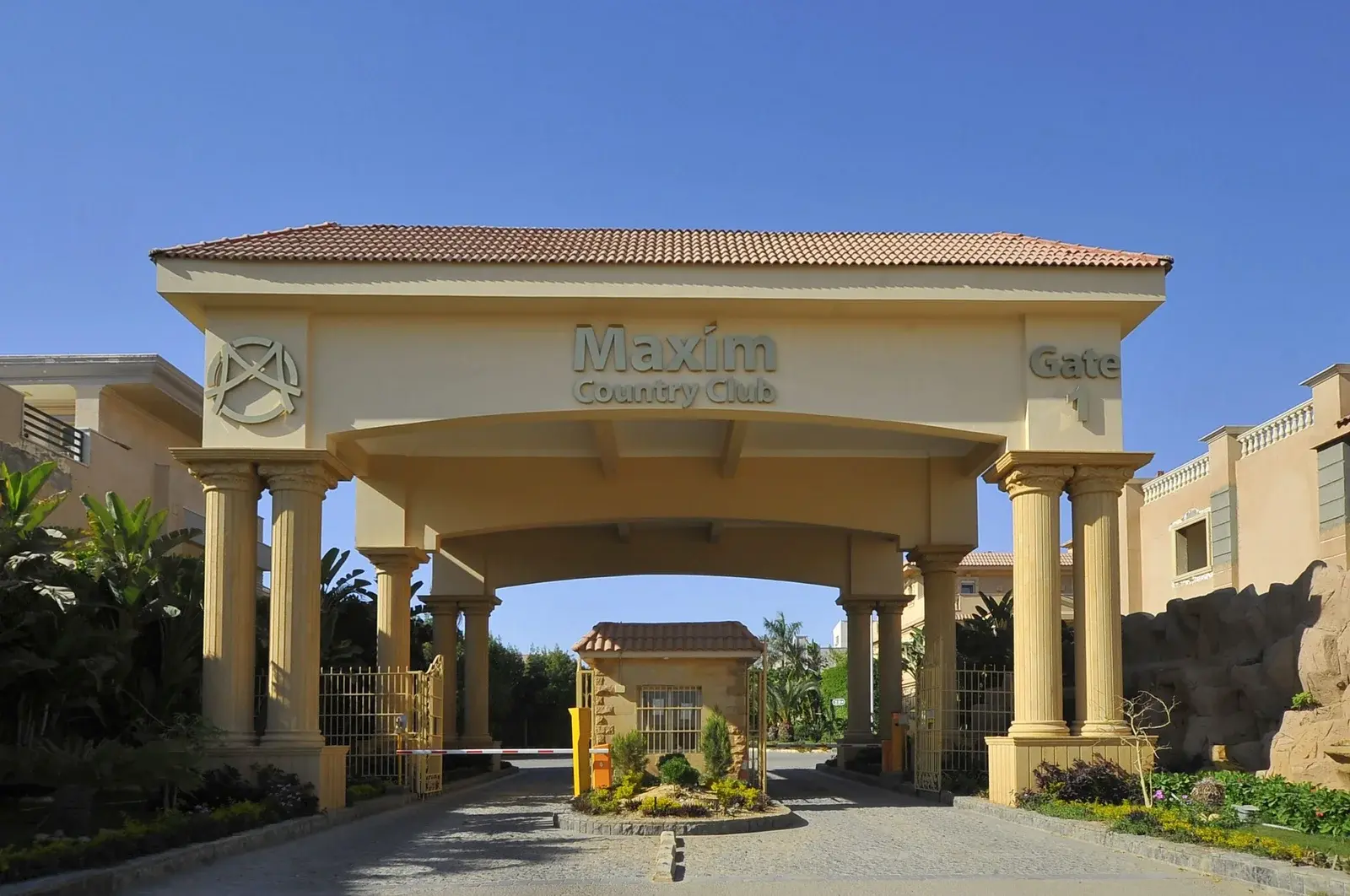 Maxim Country Clubhouse New Cairo Compound
