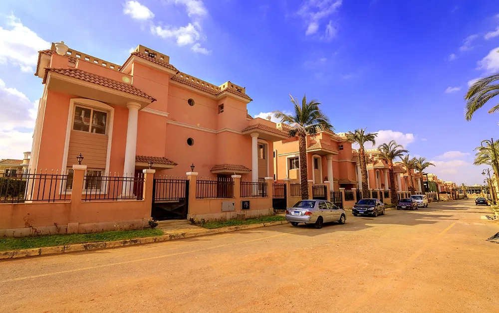 Elegance and distinction without limits: Choose a villa for sale in Al Shorouk 2000 for an unforgettable life!