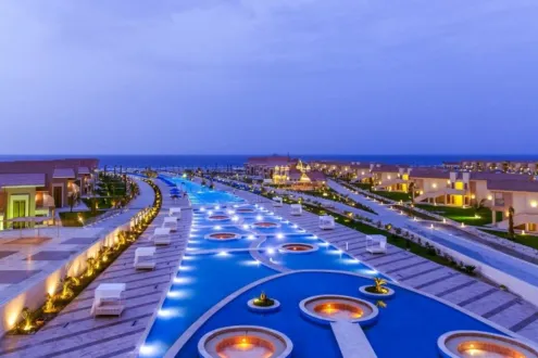 قرية الورا الساحل الشمالي سيراك للتطوير العقاري - Alura North Coast Village