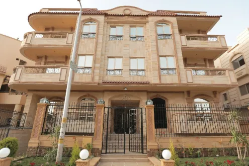 Your prosperous future begins here: Explore villas for sale in New Cairo's 90th Street!