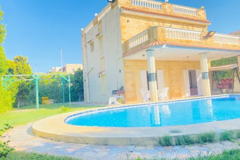 كن جزءًا من نبض الحياة الجديدة داخل فلل مدينة الشروق!