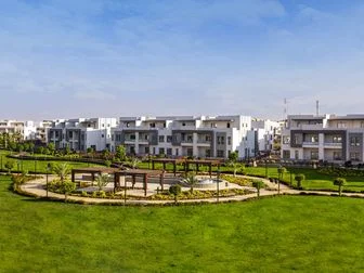 Own a 400-square-meter townhouse now in Wesal El Shorouk Compound