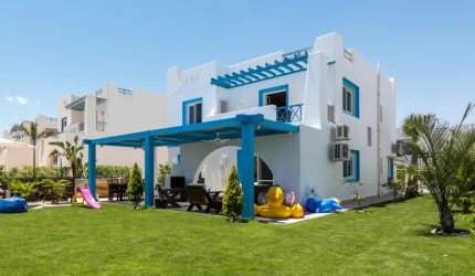 Townhouse 253m In Paros Village