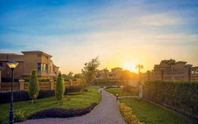 A 237m villa in Jeera Sheikh Zayed Compound with payment facilities