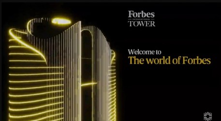 For lovers of sophistication Shop for sale in Forbes International Tower with area of 105m