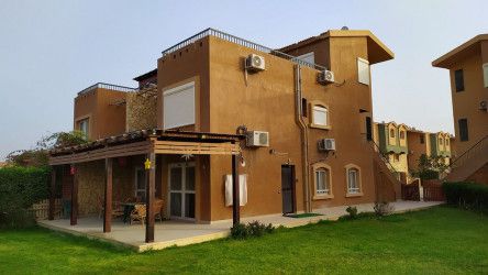 3 Bedrooms Chalets For Sale in Marina Wadi Degla 110m²