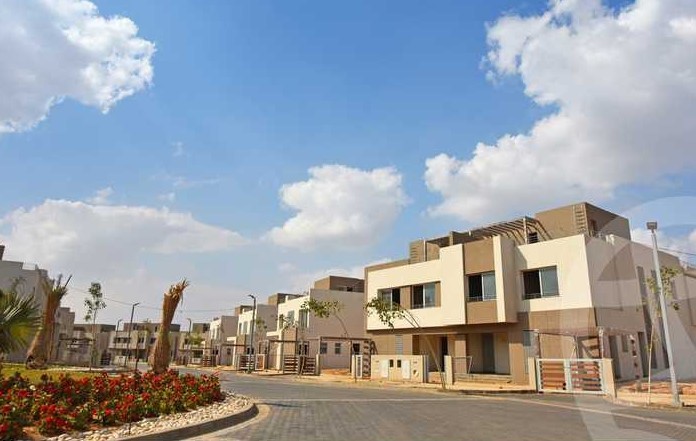 Townhouse for sale at Palm Hills October Compound in 6 October with an ...