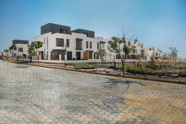 Twin house for sale with an area of 263 meters in Villette