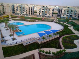 حمامات سباحة متنوعة في كمبوند جالريا مون فالي التجمع الخامس حمامات سباحة متنوعة في كمبوند جالريا مون فالي التجمع الخامس