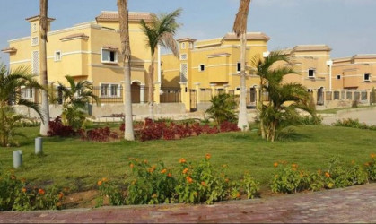 فيلات بحديقة في كمبوند الشروق سبرنجز بمدينة الشروق فيلات بحديقة في كمبوند الشروق سبرنجز بمدينة الشروق